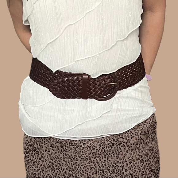 90s Vintage Brown Braided Leather Belt - Picture 2 of 5